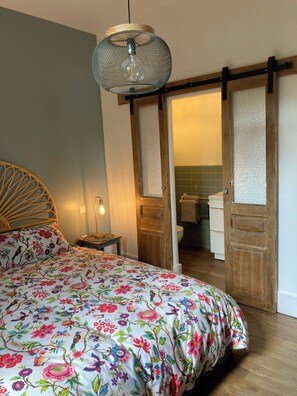 4 Schlafzimmer, Bügeleisen/Bügelbrett, Reisekinderbett, Internetzugang