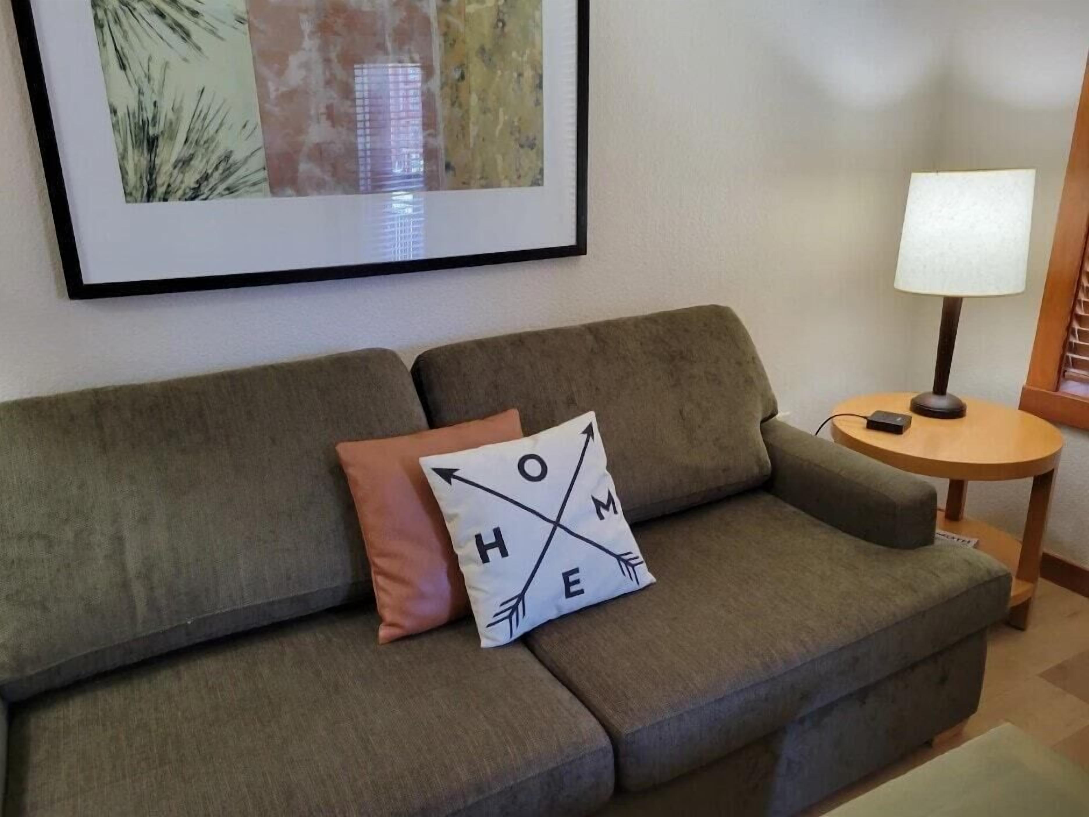 This condominium is a 1 bedroom(s), 1 bathrooms, located in Mammoth Lakes, CA.