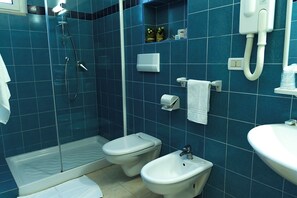 Shower, hair dryer, slippers, bidet