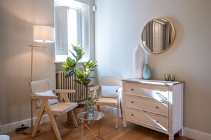 Individually decorated, individually furnished, free WiFi, bed sheets - Hotel Font de la Canya (Avinyonet del Penedes)