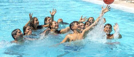 Sæsonbestemt udendørs pool