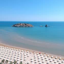 Playa privada, playa de arena blanca y traslado desde/hacia la playa