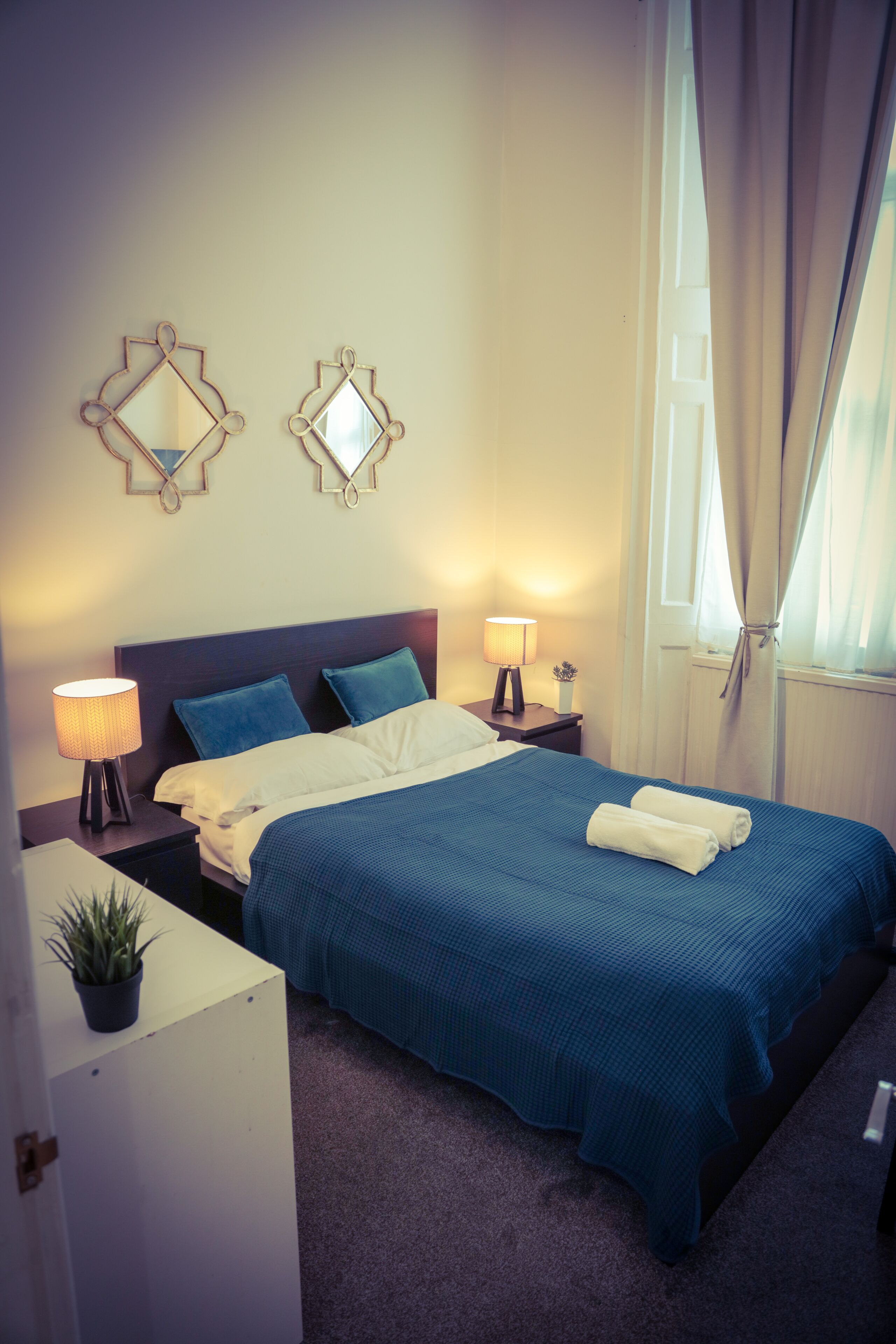 City Apartment | 1 bedroom, iron/ironing board, free WiFi