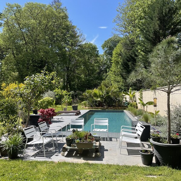 Piscine extérieure, piscine chauffée