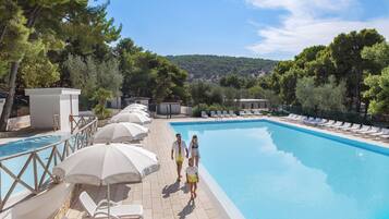 Seasonal outdoor pool