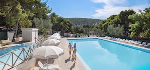 Außenpool (je nach Saison geöffnet)