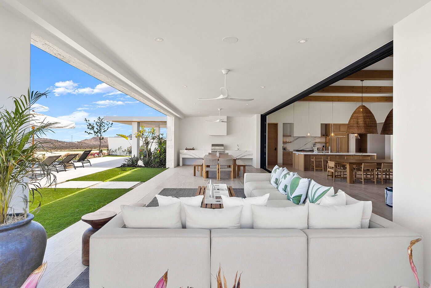 * Brand-New * Villa w/ Luxury Amenities, Golf Cart, BIG Pool Patio & Butler