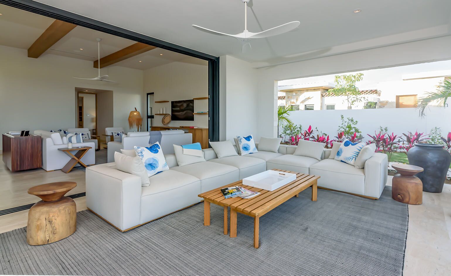 * Brand-New * Villa w/ Luxury Amenities, Golf Cart, BIG Pool Patio & Butler