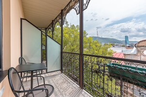 Quarto conforto, 1 cama de casal | Terraço/pátio