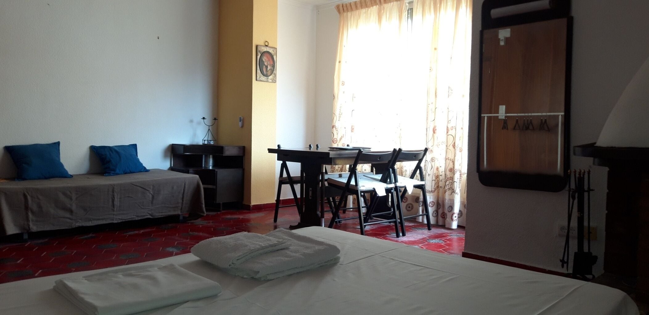 Foto - Pensión Benavente AP-7 3min coche Playa 5 min Self check-in 24h