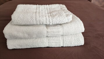 1 多间卧室、办公桌、笔记本电脑工作区、免费 WiFi