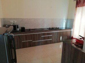 Microondas, placa de cocina