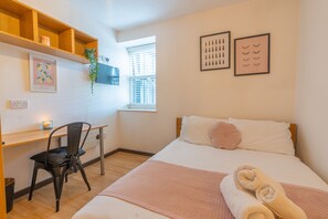 Basic Double Room | Free WiFi - Woodbury 6-1 (Lancaster)