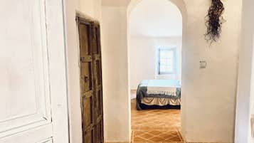 Traditional Suite | 1 bedroom, laptop workspace, free WiFi, bed sheets
