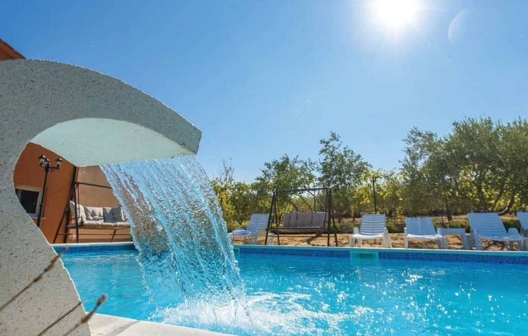 Piscine extérieure, piscine chauffée
