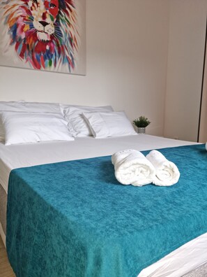 7 bedrooms, iron/ironing board, free WiFi, bed sheets