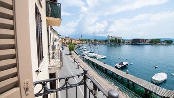 Romantic Apartment | Lake view