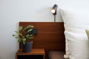 Comfort Double Room, 1 King Bed, Non Smoking | Premium bedding, free minibar, individually decorated, laptop workspace - TIN INN l Erkelenz (Erkelenz)