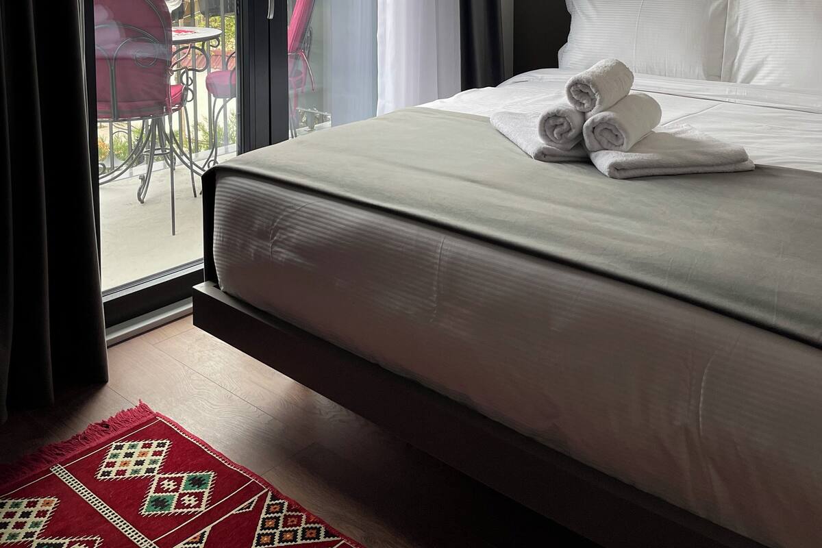 Double Room with Balcony | Free minibar, in-room safe, soundproofing