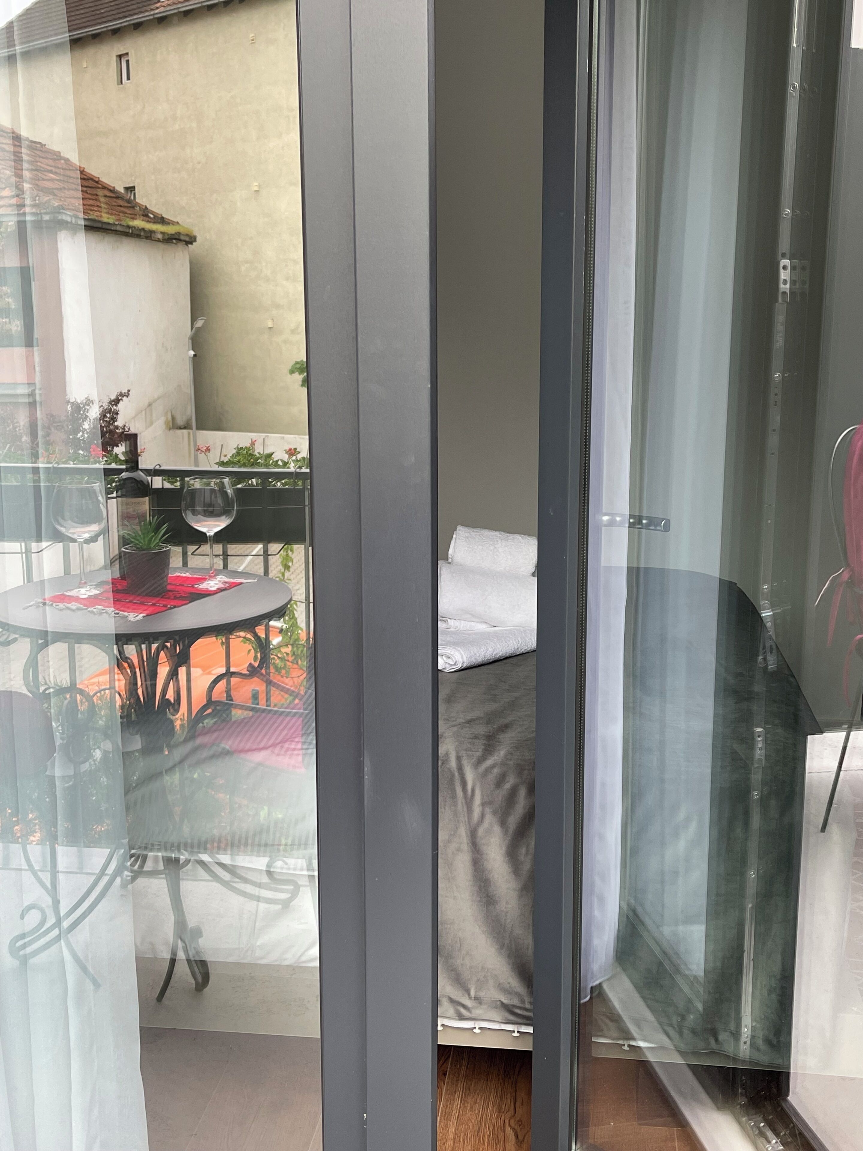 Double Room with Balcony | Articles gratuits dans le mini-bar, coffres-forts dans les chambres