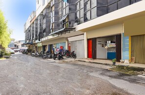 Front of property - Hotel O Siantan Anambas Syariah NearHarbour Bay Ferry (Batam)
