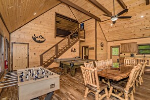 Games room - WildernessSplashLodge: Pool, Mtn View, Pets, Theater, Game Room, Hot Tub, WiFi (Sevierville)