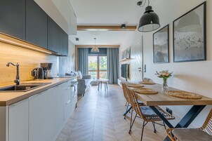 经典开间套房 | 私人简易厨房 | 冰箱、炉灶、洗碗机、意式浓缩咖啡机