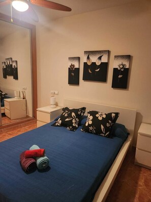 1 bedroom, desk, iron/ironing board, travel cot - ¡ático Dúplex con Piscina Privada en Vera - Playa! (Vera)