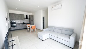 Family Apartment | Ruang tamu