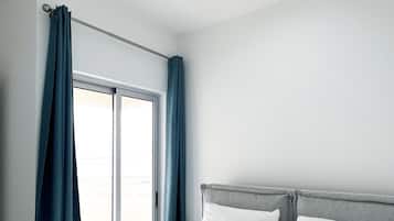 Family Apartment | Free WiFi, bed sheets