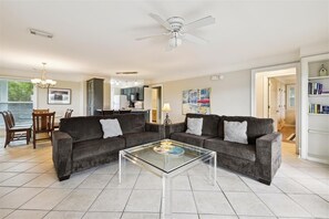 Téléviseur, lecteur de DVD