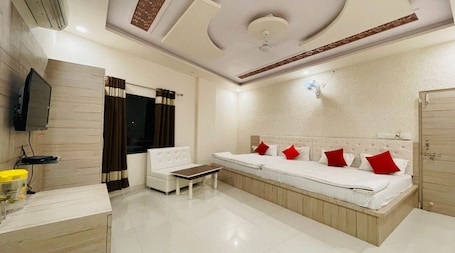 Luxury Quadruple Room | 1 bedroom, soundproofing