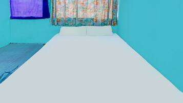 Economy Double Room | Free WiFi, bed sheets