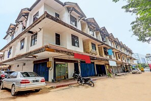 Front of property - Hotel O Jodoh Stay SyariahNearPelabuhan Feri Harbor Bay (Batam)