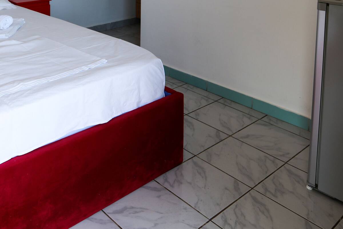 Double Room R8 | Wi-fi percuma 