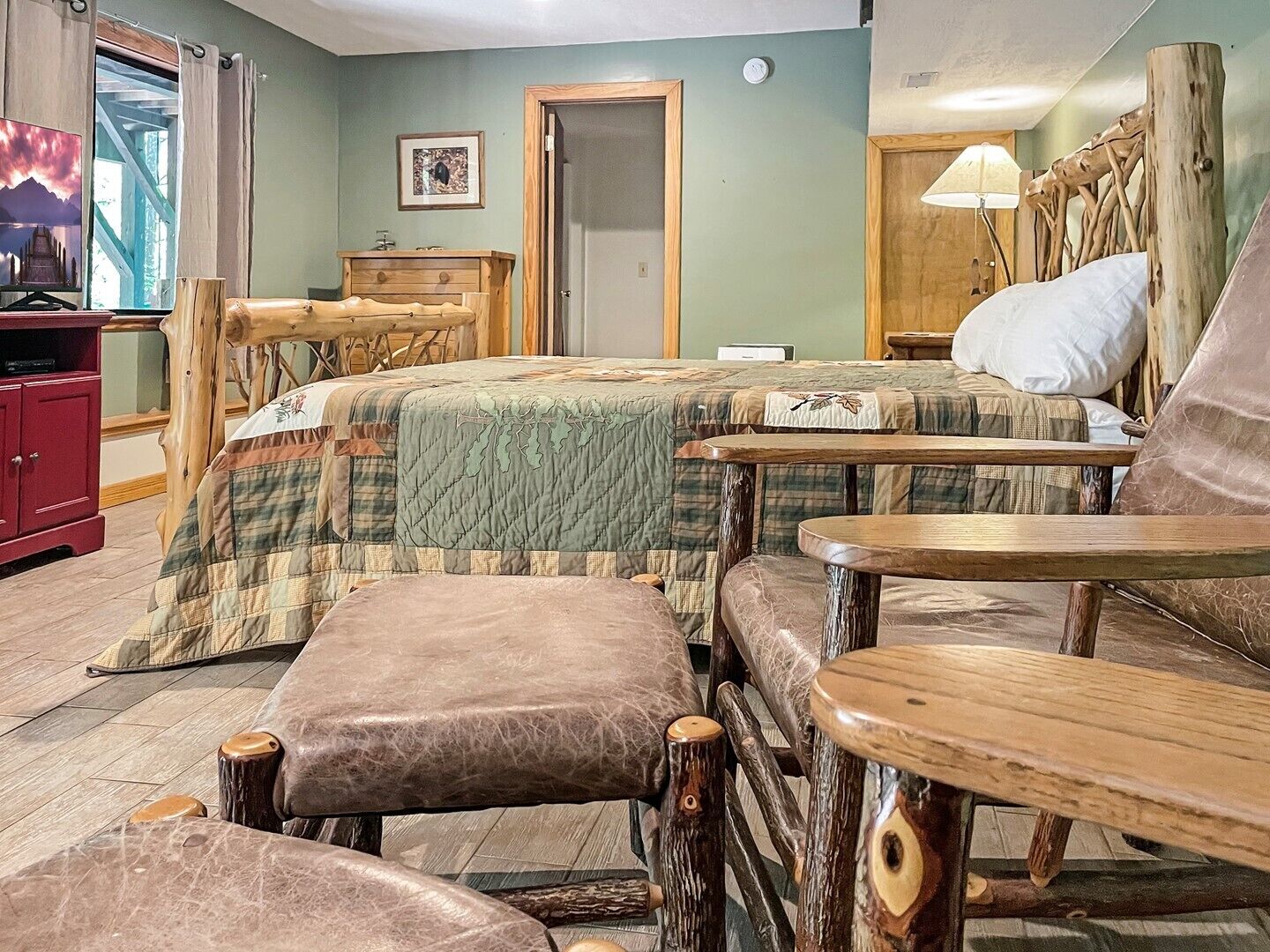 Bear's Den Max - 4 bedrooms in the Nantahala Gorge - free rafting or other