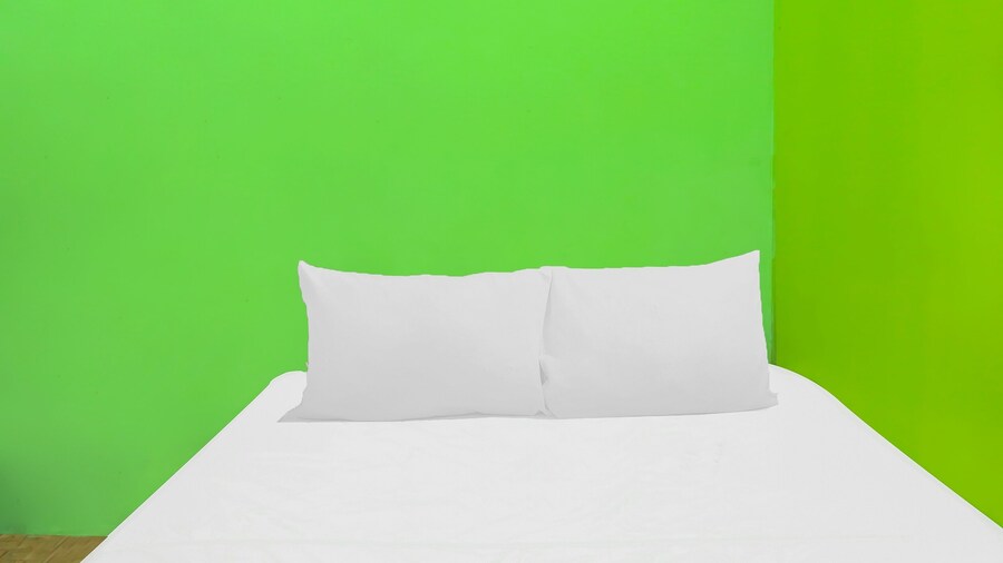 Hotel O Penginapan Pak DheNearMall Nagoya Hill