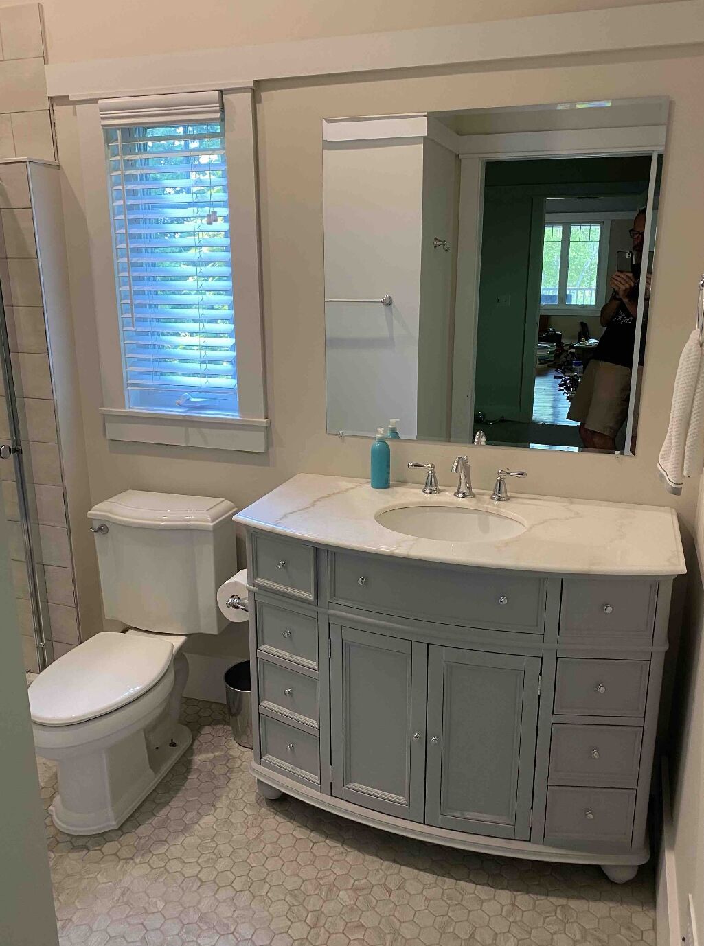 Quiet and Peaceful Bungalow close to all area amenities!