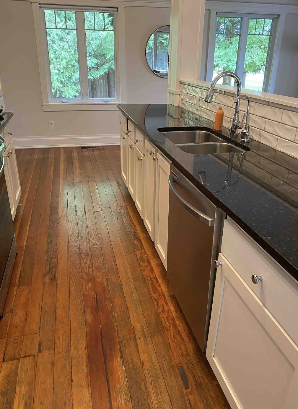 Quiet and Peaceful Bungalow close to all area amenities!