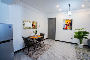 Interior - Posh 1Br near Yaya Centre Kilimani, Nairobi with Swimming Pool & Gym (Nairobi)