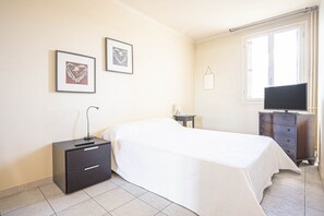 1 Schlafzimmer, Bügeleisen/Bügelbrett, Reisekinderbett, kostenloses WLAN