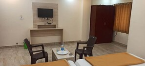 Family Room | 1 bedroom, in-room safe - iROOMZ Suchira Lodge (Mandya)