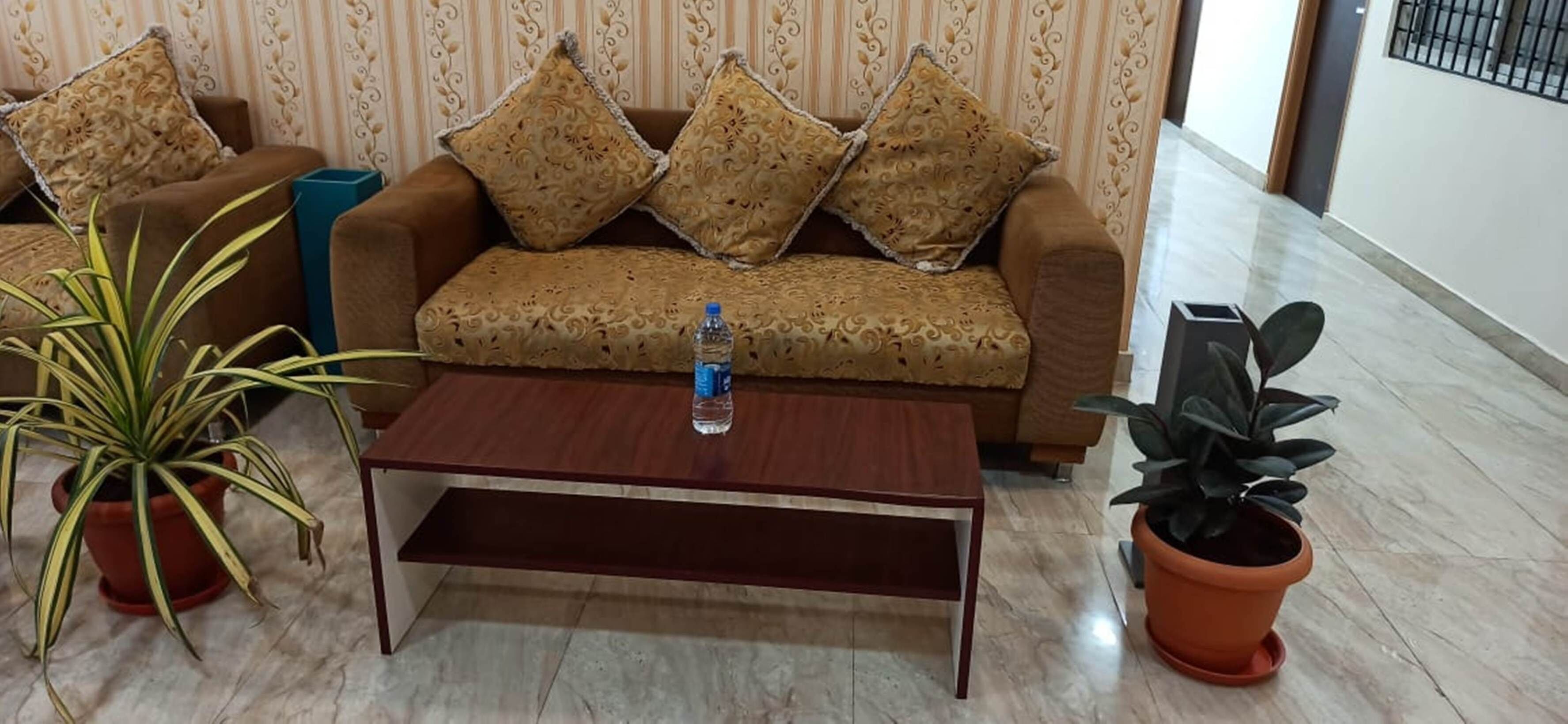 iROOMZ Suchira Lodge