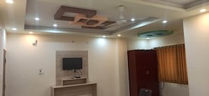 Family Room | 1 bedroom, in-room safe - iROOMZ Suchira Lodge (Mandya)