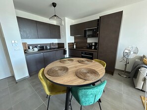 Kühlschrank, Ofen, Geschirrspüler