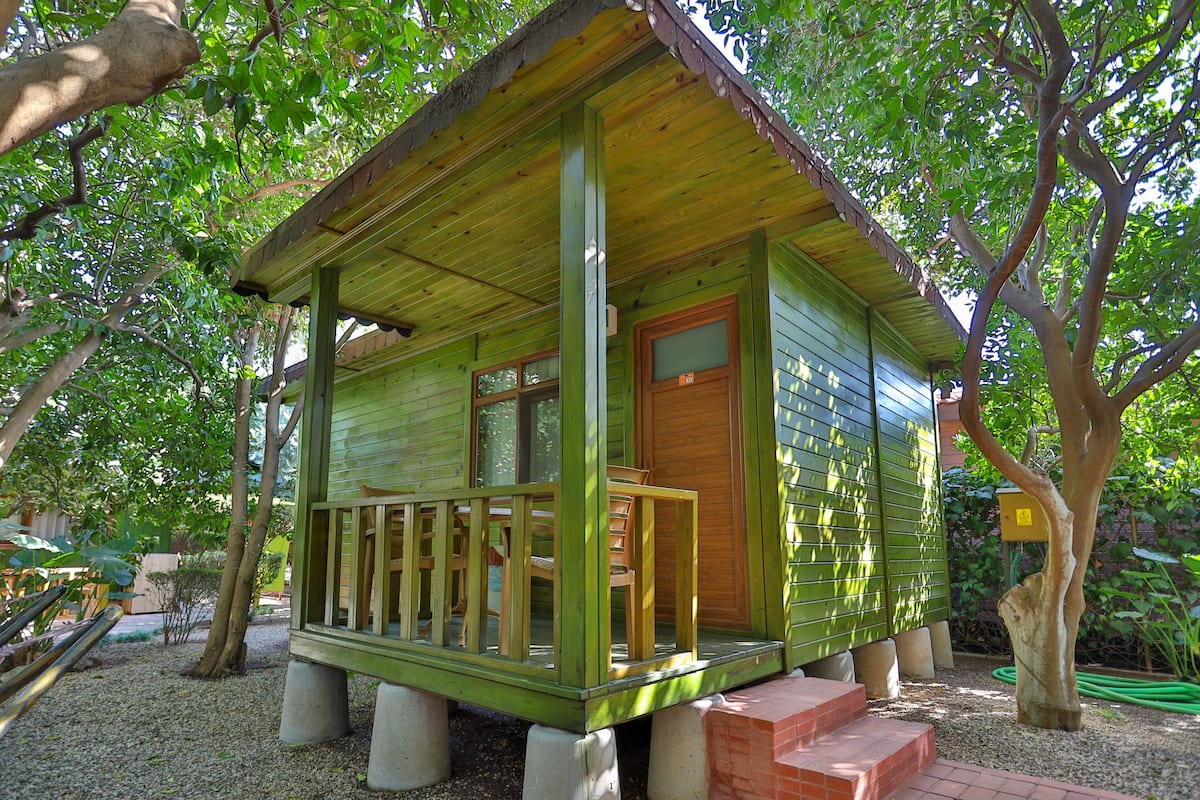 Bungalow | 2 camere, biancheria da letto di alta qualità, minibar, una scrivania