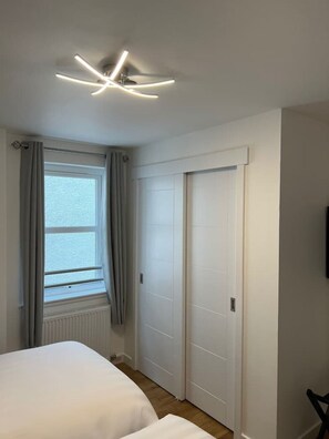 2 bedrooms, desk, iron/ironing board, free WiFi - Inverness Highland Apartment (Inverness)