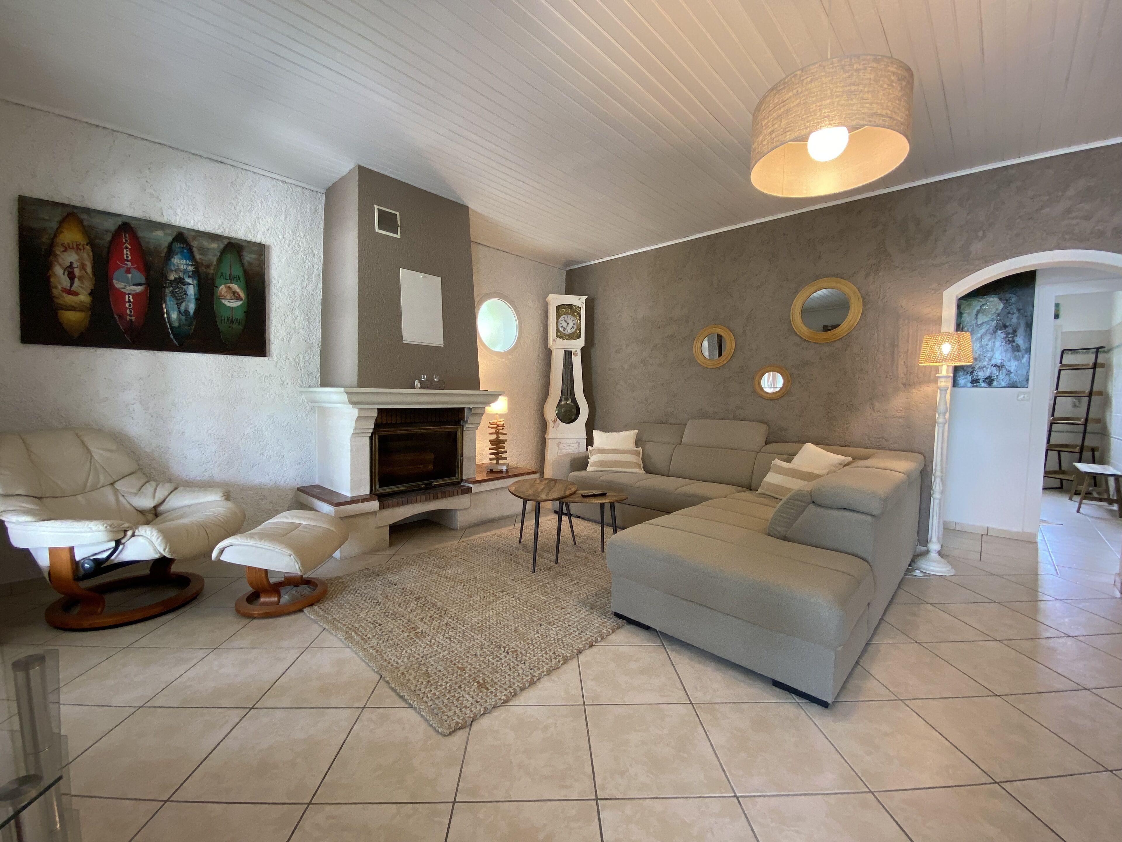 Spacious Villa 5 minutes from the beach and shops