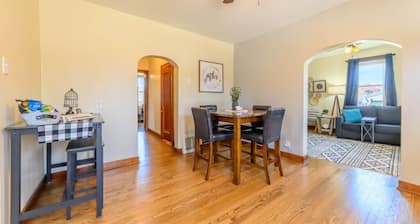 Full Kitchen|Location|Family Friendly