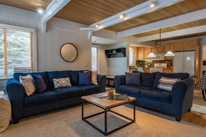 Flat-screen TV, fireplace